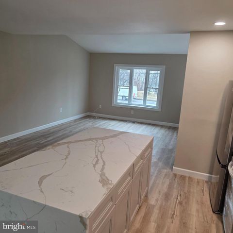 12702 KNIGHTS RD, Philadelphia, PA 19154