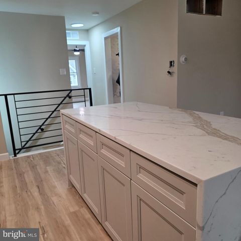 12702 KNIGHTS RD, Philadelphia, PA 19154