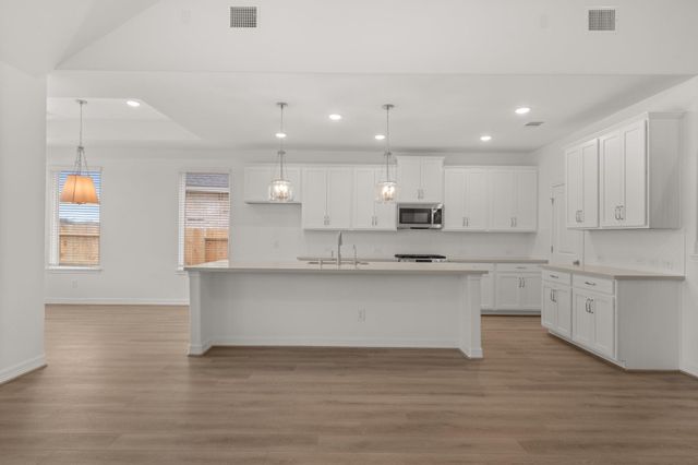 4118 Silver Falls Lane, League City, TX 77573