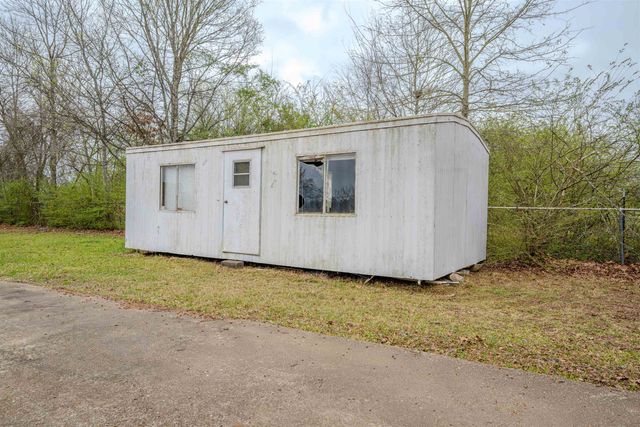 475 Fairway Drive, Gilmer, TX 75645