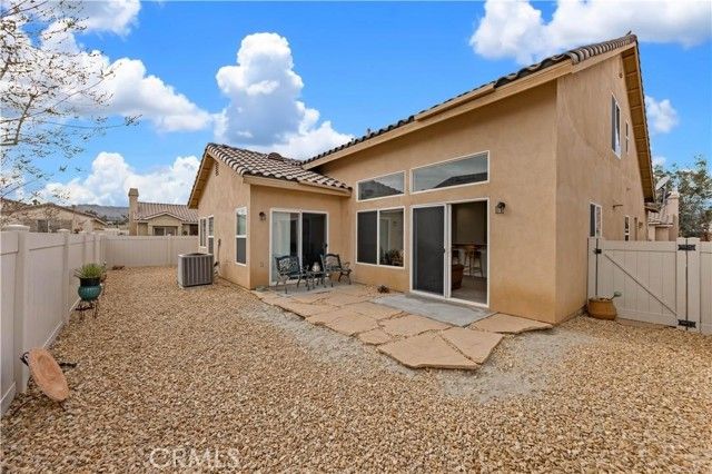 7466 Via Real Lane, Yucca Valley, CA 92284