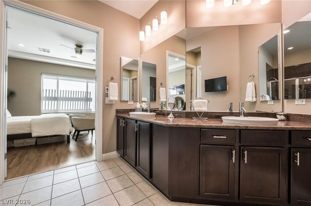 2896 Grande Arch Street, Henderson, NV 89044