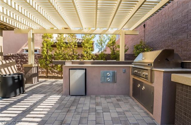 2896 Grande Arch Street, Henderson, NV 89044
