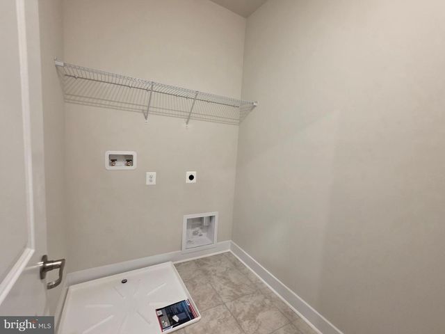 503 WILLOWSHIRE ST, Middle River, MD 21220