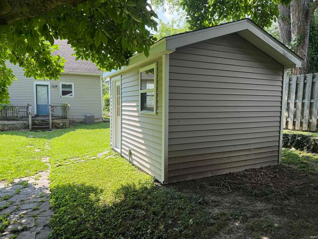 1916 I Street, Bedford, IN 47421
