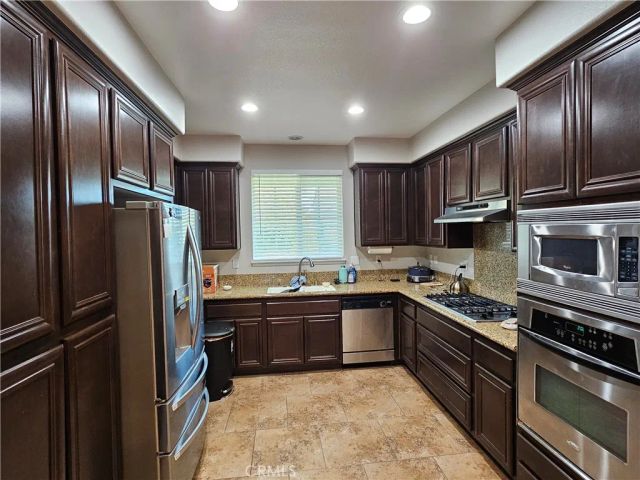 29596 Barefoot Circle, Menifee, CA 92585