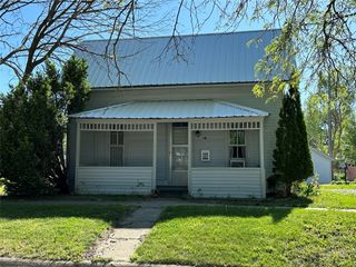 315 4th Avenue N, Winterset, IA 50273