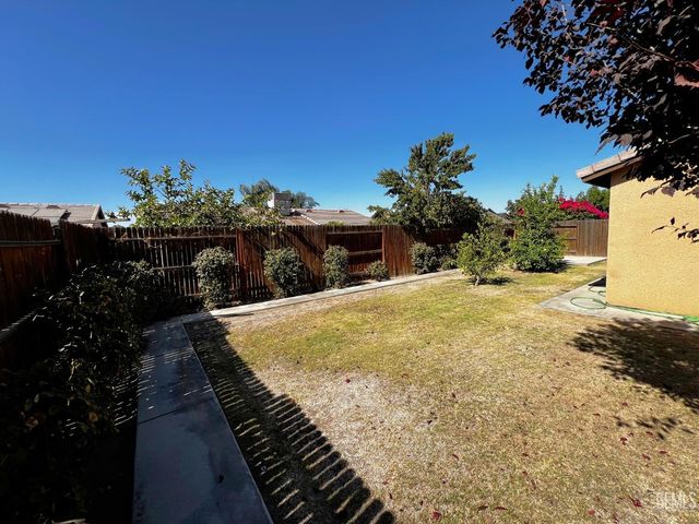 704 Candia Avenue, Bakersfield, CA 93307