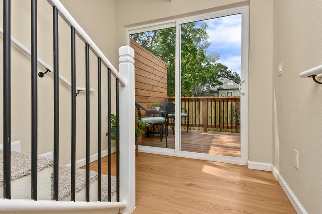 1220 E Pacific Street 1a, Springfield, MO 65803