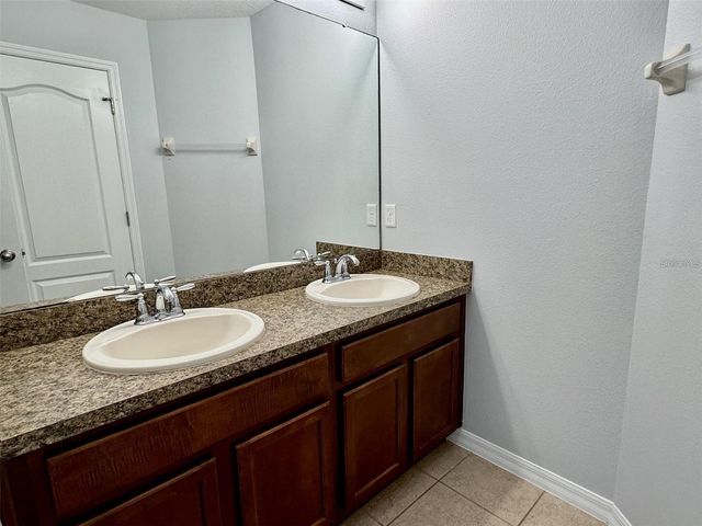 4984 MATTEO TRAIL, Orlando, FL 32839