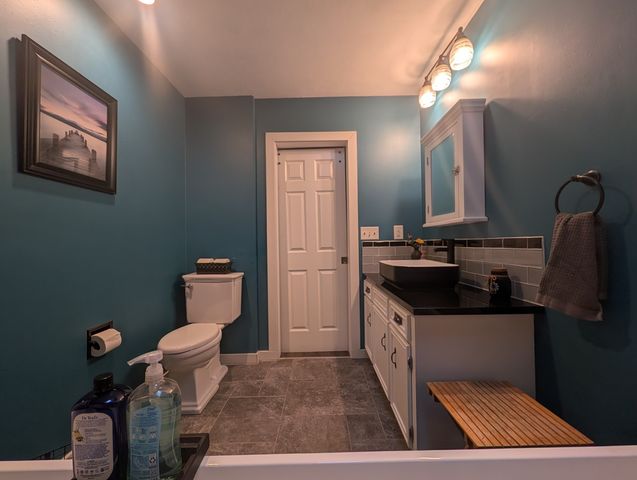 5404 Chapel Hill Court, Rockford, IL 61114