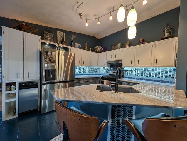 5404 Chapel Hill Court, Rockford, IL 61114
