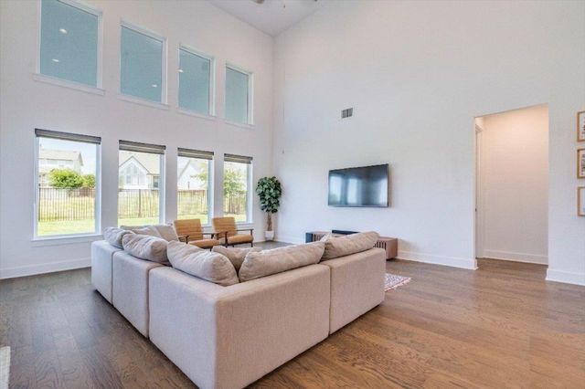 400 Moonlit Stream PASS, Dripping Springs, TX 78620