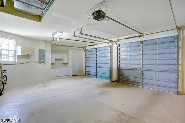 4821 Europa DR, Naples, FL 34105