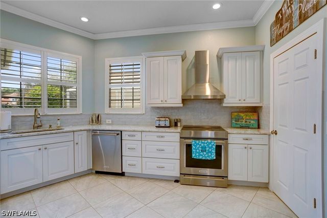 4821 Europa DR, Naples, FL 34105