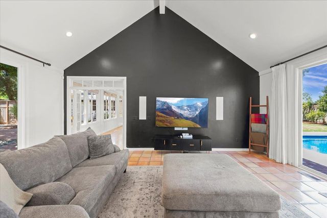 16995 Pine Way, Morgan Hill, CA 95037