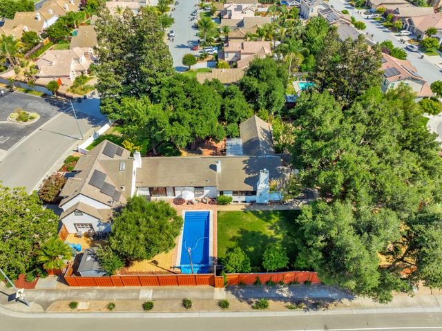 16995 Pine Way, Morgan Hill, CA 95037