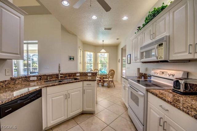 2302 SW 54th ST, Cape Coral, FL 33914