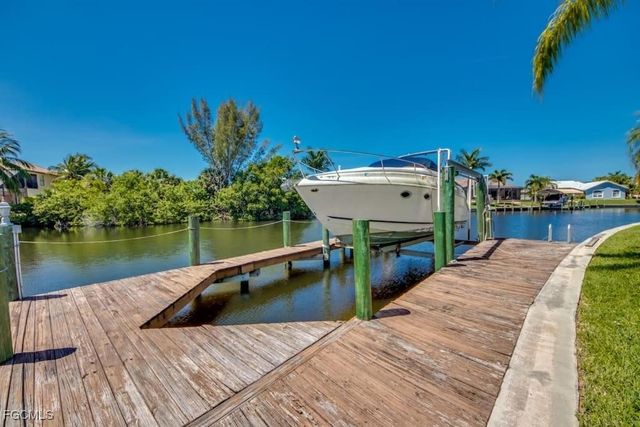 2302 SW 54th ST, Cape Coral, FL 33914