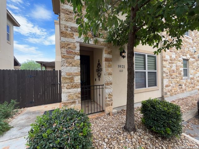 5921 Whitby Rd Unit 102, San Antonio, TX 78240