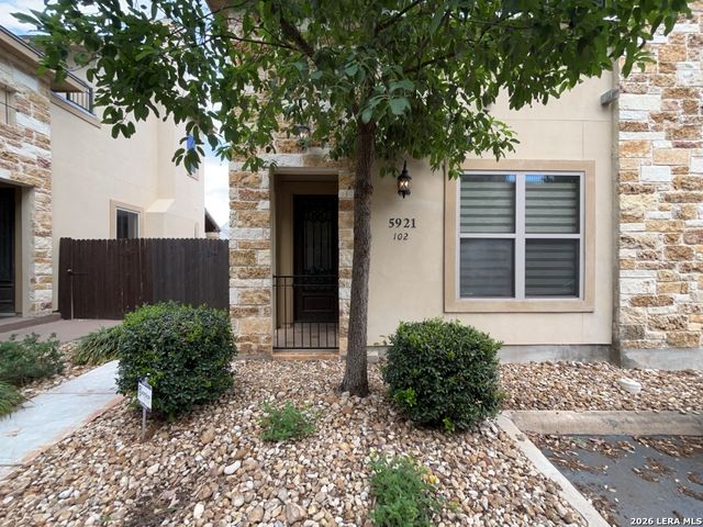 5921 Whitby Rd Unit 102, San Antonio, TX 78240