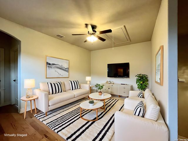 5921 Whitby Rd Unit 102, San Antonio, TX 78240