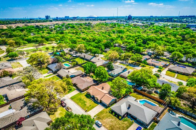 1022 Byron Lane, Arlington, TX 76012