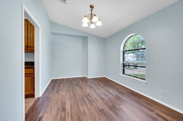 1022 Byron Lane, Arlington, TX 76012