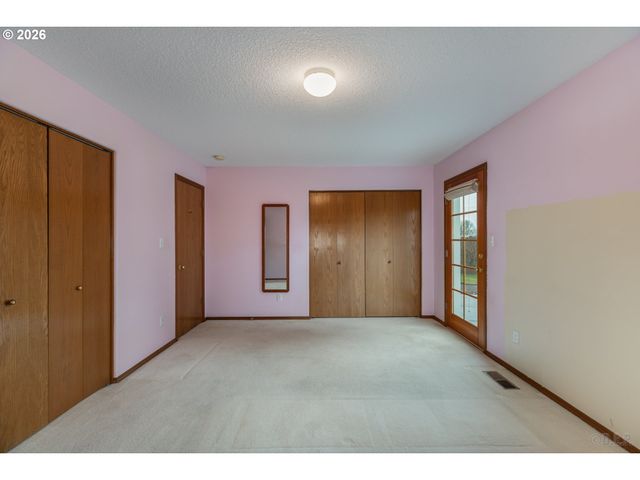 34305 Ne HERON MEADOWS Dr, Scappoose, OR 97056