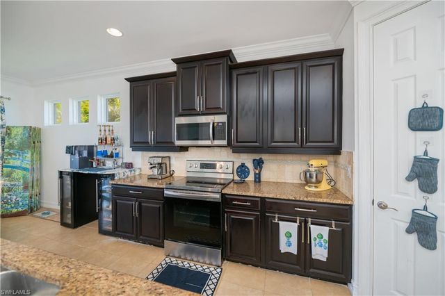 223 Destiny CIR, Cape Coral, FL 33990