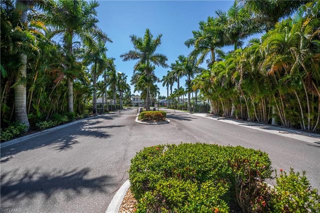 223 Destiny CIR, Cape Coral, FL 33990