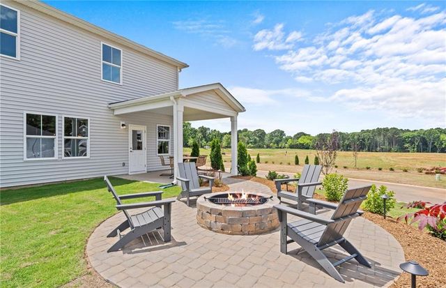 904 Hillwood Circle, Villa Rica, GA 30180