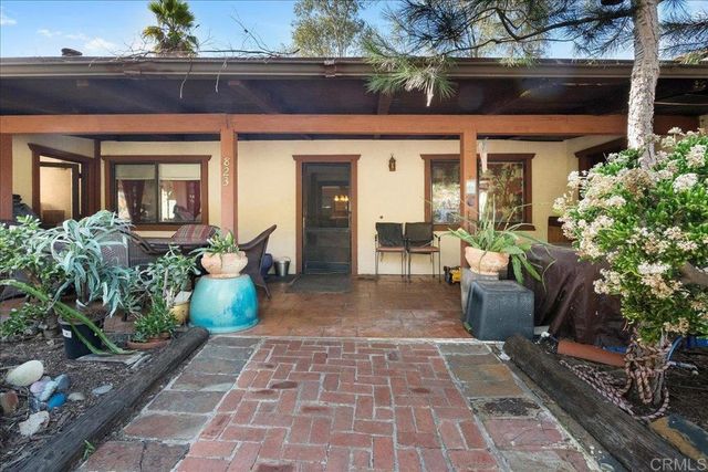 823 Rice Canyon Rd, Fallbrook, CA 92028