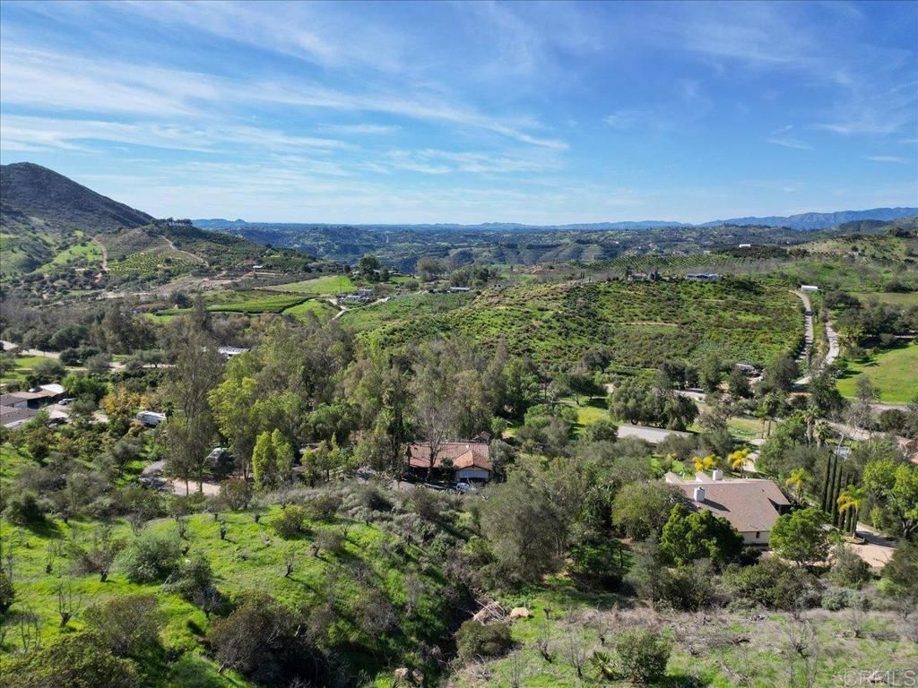 823 Rice Canyon Rd, Fallbrook, CA 92028