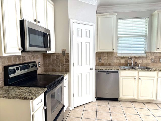 10060 Cedar Lake Drive, Providence Village, TX 76227