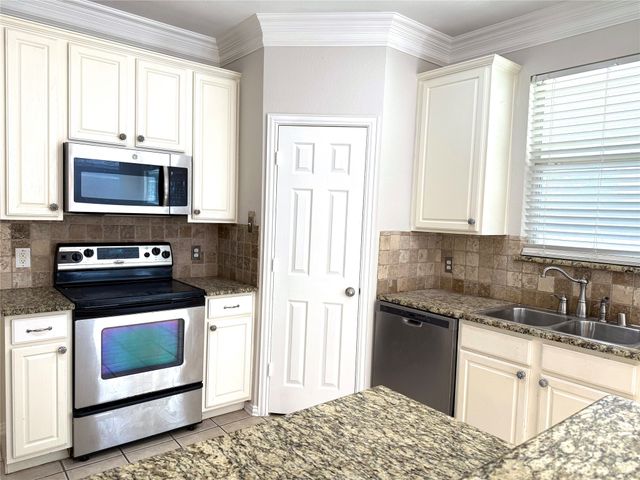 10060 Cedar Lake Drive, Providence Village, TX 76227