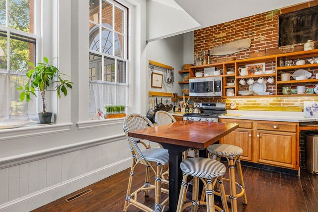 50 S School St Unit 2, Portsmouth, NH 03801
