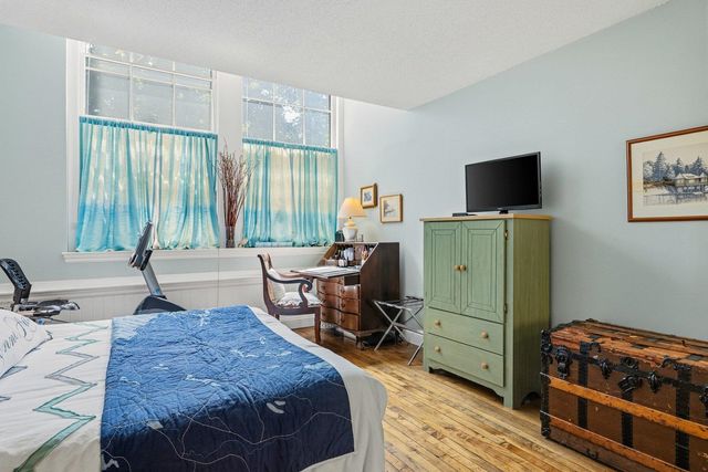 50 S School St Unit 2, Portsmouth, NH 03801