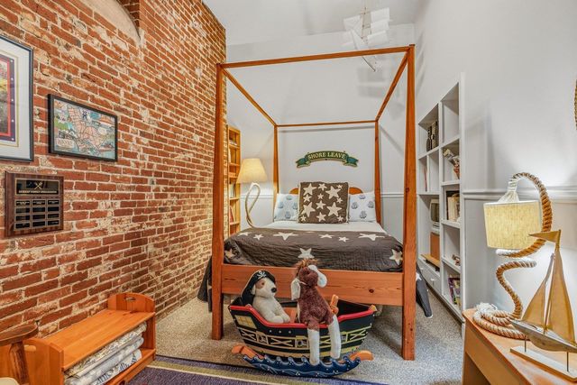 50 S School St Unit 2, Portsmouth, NH 03801