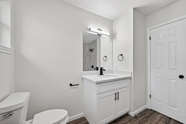 8310 Wild Rose Street 19C, Houston, TX 77083