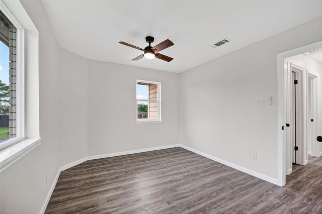 8310 Wild Rose Street 19C, Houston, TX 77083