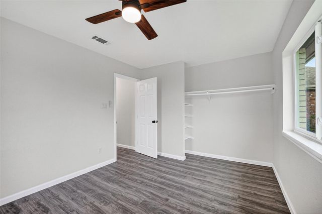 8310 Wild Rose Street 19C, Houston, TX 77083