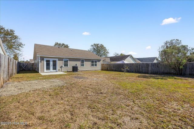 1437 Spring Pine Court NE, Leland, NC 28451