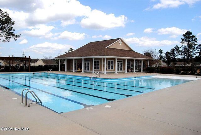 1437 Spring Pine Court NE, Leland, NC 28451