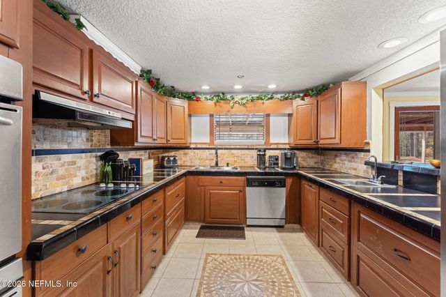 540176 LEM TURNER Road, Callahan, FL 32011