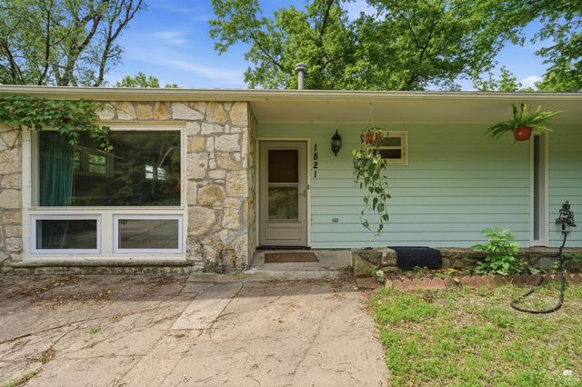 1821 Colorado St., Manhattan, KS 66502