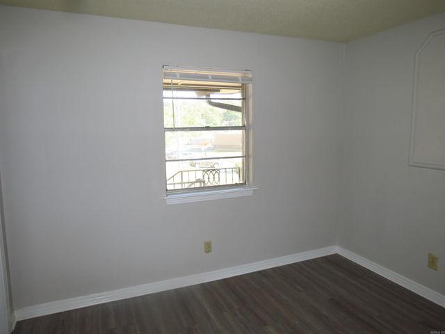 11005 Mara Lynn Road, Little Rock, AR 72211