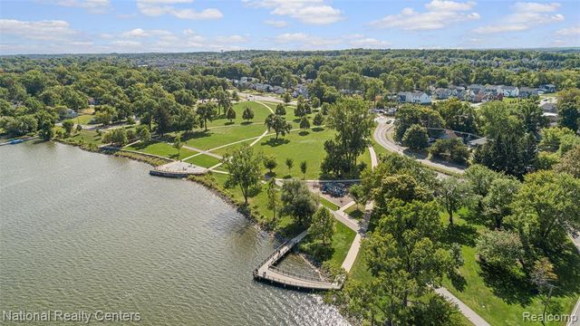 130 Buffington Street, Novi, MI 48377