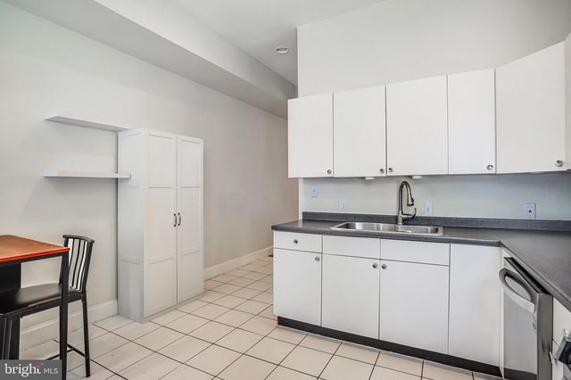 12 RHODE ISLAND AVE NW, Washington, DC 20001
