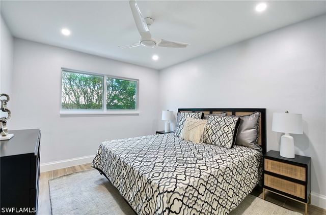 2100 Gulf Shore BLVD N 107, Naples, FL 34102